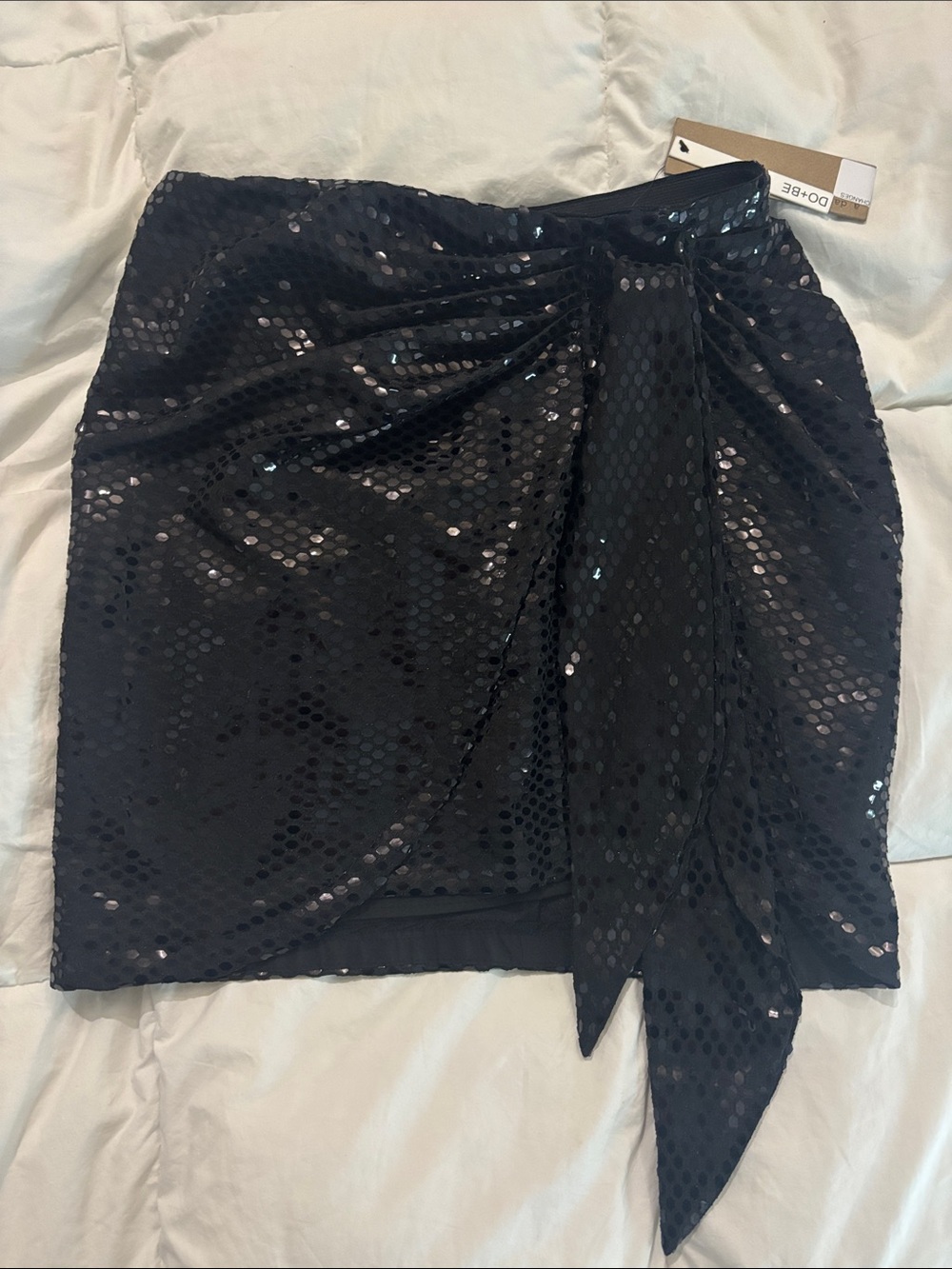 DO+BE SHIMMER SKIRT
